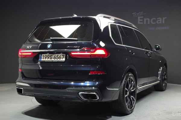 2022 BMW X7 с пробегом 73 973 км
