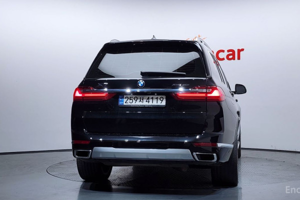 2022 BMW X7 с пробегом 181 355 км