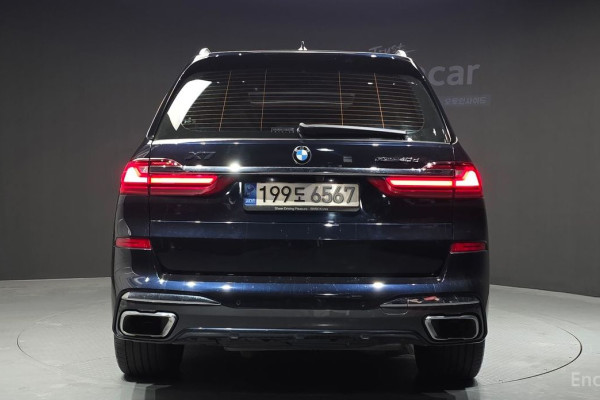 2022 BMW X7 с пробегом 73 973 км