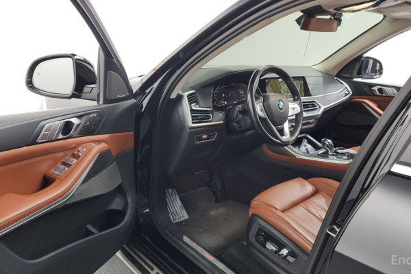 2022 BMW X7 с пробегом 181 355 км