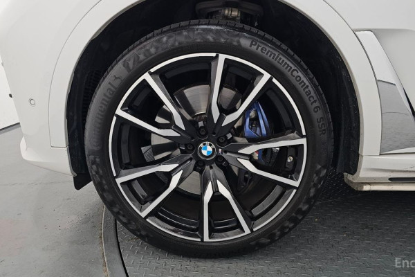 2022 BMW X7 с пробегом 35 515 км