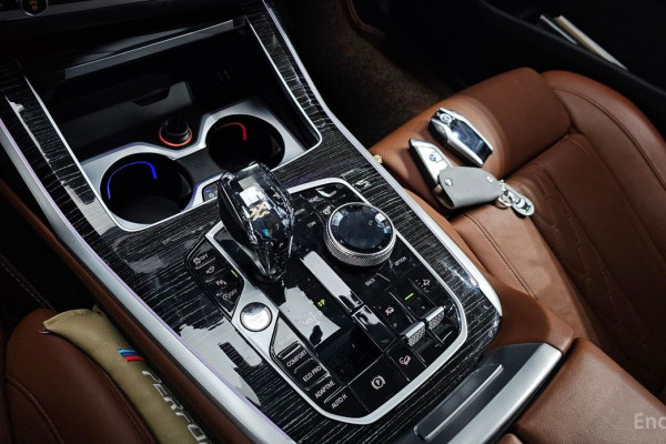 2022 BMW X7 с пробегом 35 515 км