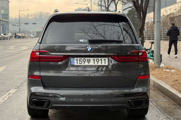 2022 BMW X7 с пробегом 48 090 км