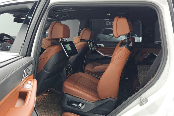 2022 BMW X7 с пробегом 35 515 км
