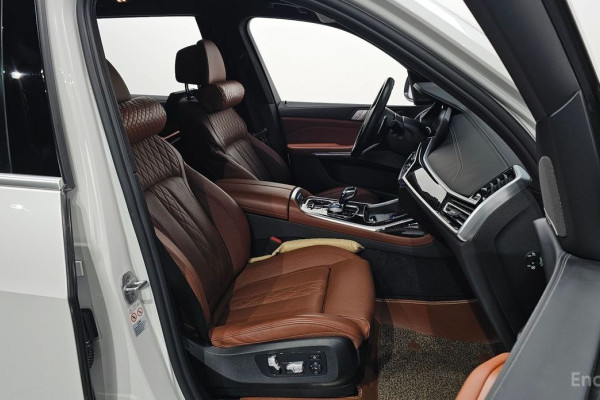 2022 BMW X7 с пробегом 35 515 км