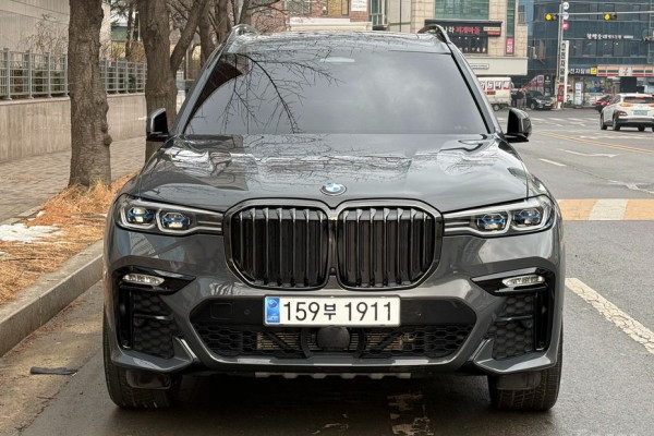 2022 BMW X7 с пробегом 48 090 км