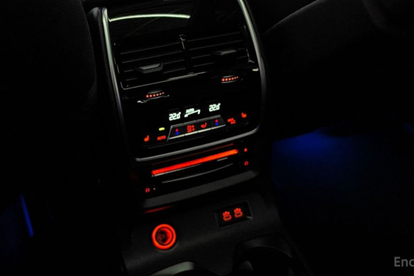 2022 BMW X7 с пробегом 33 642 км