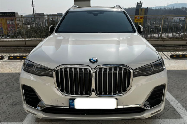 2022 BMW X7 с пробегом 136 000 км