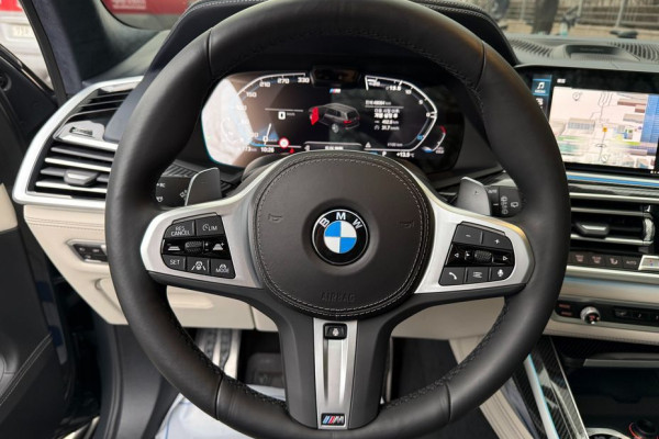 2022 BMW X7 с пробегом 48 090 км