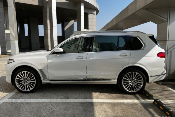 2022 BMW X7 с пробегом 136 000 км