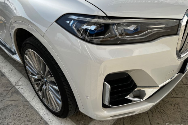 2022 BMW X7 с пробегом 136 000 км