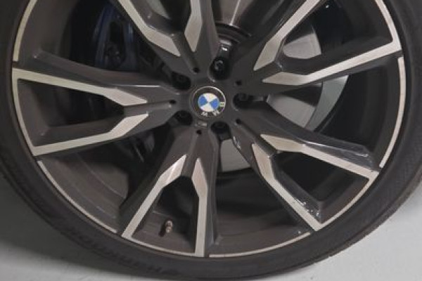 2022 BMW X7 с пробегом 52 240 км