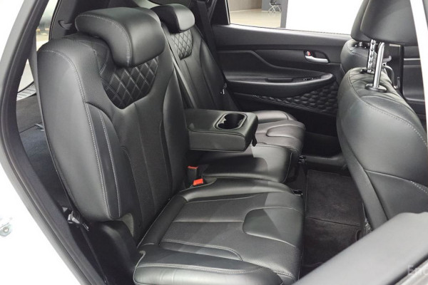 2021 Hyundai Santa Fe с пробегом 43 104 км