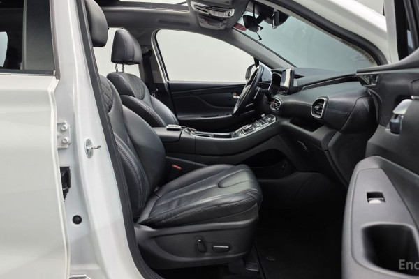 2021 Hyundai Santa Fe с пробегом 55 436 км