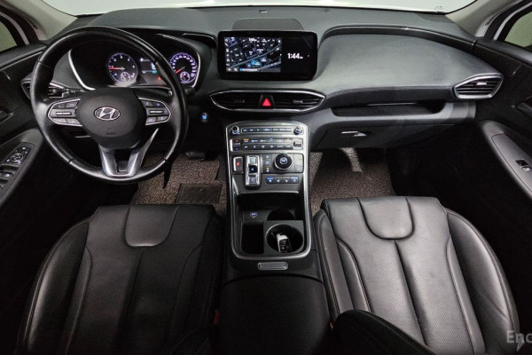 2021 Hyundai Santa Fe с пробегом 46 402 км