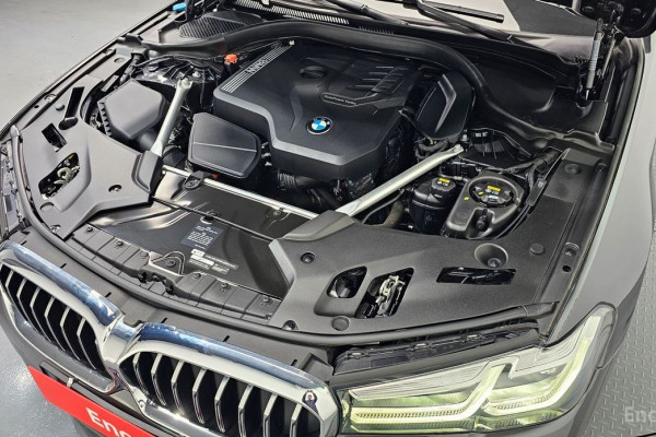 2020 BMW 5 серии с пробегом 42 056 км