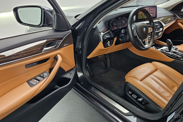 2020 BMW 5 серии с пробегом 42 056 км