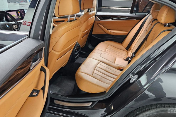 2020 BMW 5 серии с пробегом 42 056 км