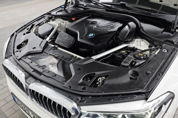 2020 BMW 5 серии с пробегом 49 834 км