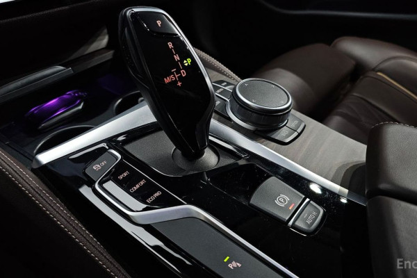 2020 BMW 5 серии с пробегом 74 898 км