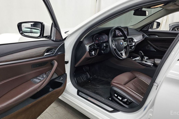 2020 BMW 5 серии с пробегом 49 834 км