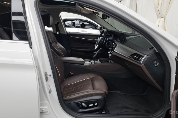 2020 BMW 5 серии с пробегом 49 834 км