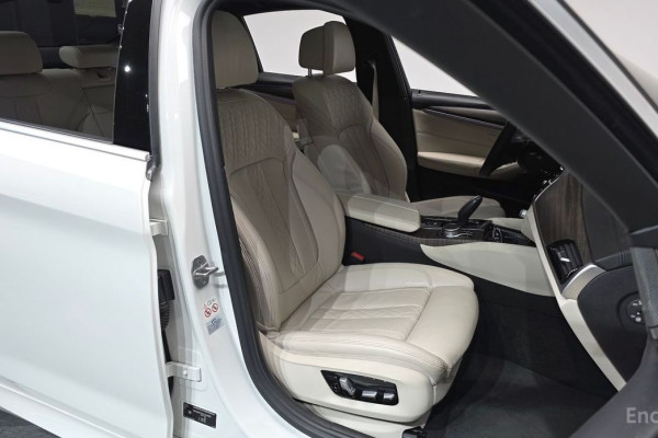 2020 BMW 5 серии с пробегом 65 263 км