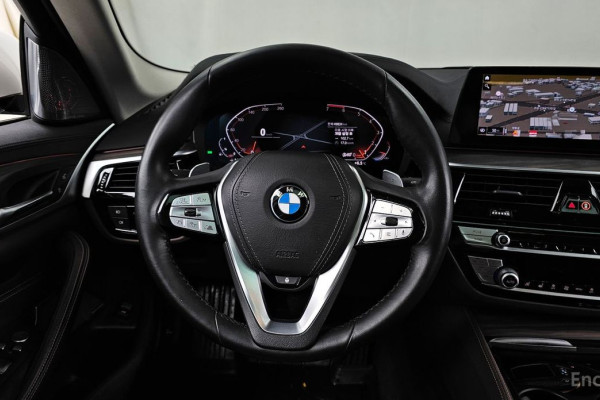 2020 BMW 5 серии с пробегом 49 834 км