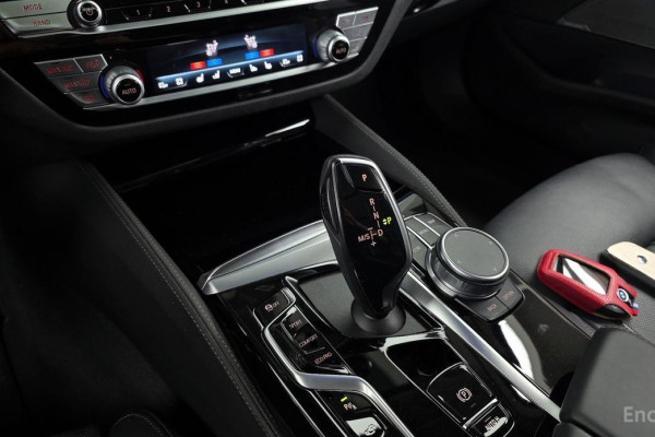 2021 BMW 5 серии с пробегом 69 979 км