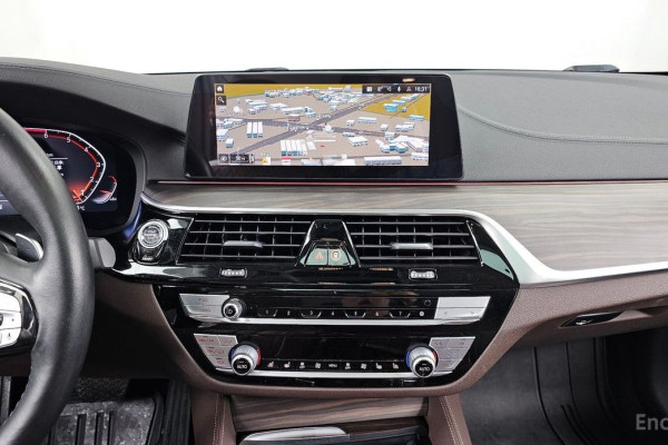 2020 BMW 5 серии с пробегом 49 834 км