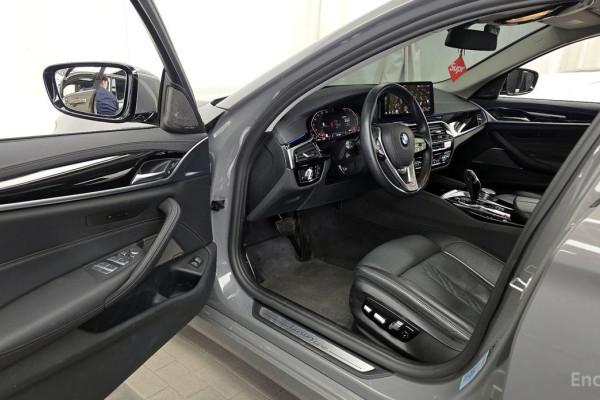 2021 BMW 5 серии с пробегом 69 979 км