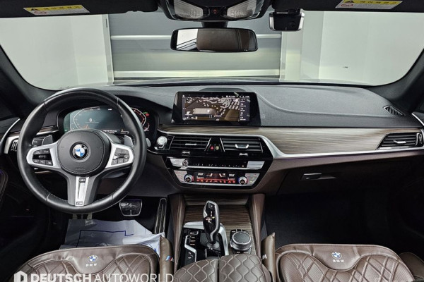 2020 BMW 5 серии с пробегом 64 730 км