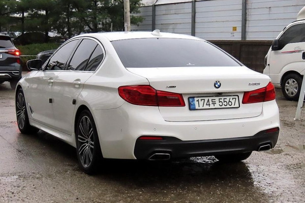 2020 BMW 5 серии с пробегом 70 199 км