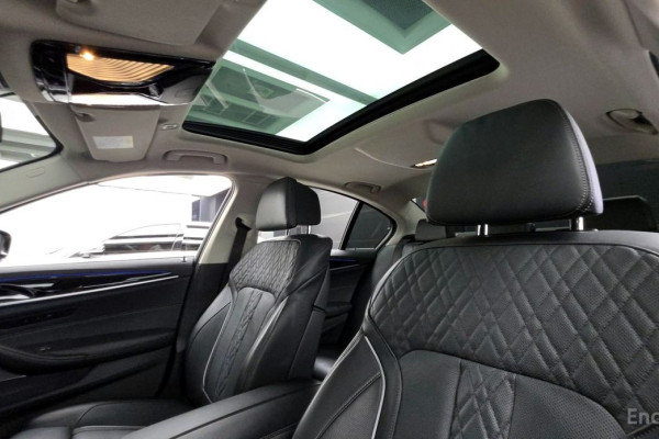 2021 BMW 5 серии с пробегом 69 979 км