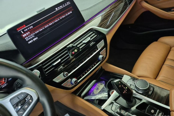 2020 BMW 5 серии с пробегом 64 484 км