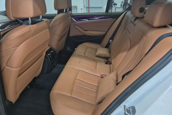 2020 BMW 5 серии с пробегом 64 484 км