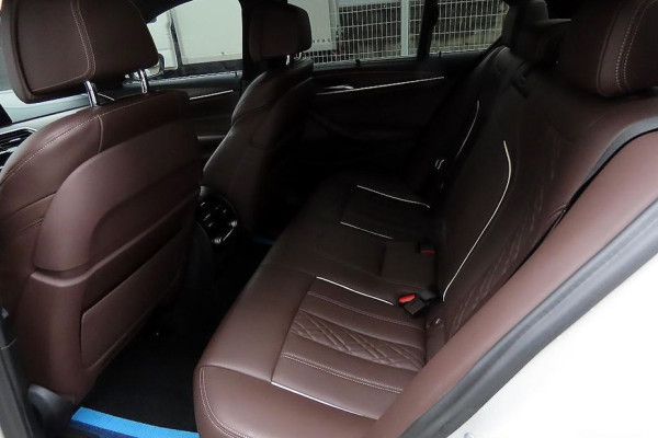 2020 BMW 5 серии с пробегом 70 199 км