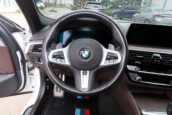 2020 BMW 5 серии с пробегом 70 199 км