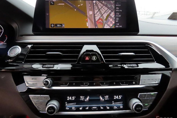 2020 BMW 5 серии с пробегом 70 199 км