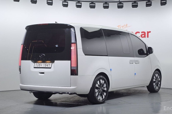 2022 Hyundai Staria с пробегом 80 412 км