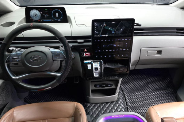 2022 Hyundai Staria с пробегом 97 957 км