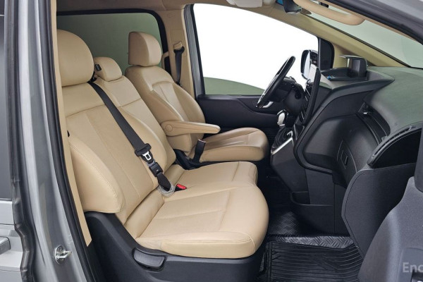 2022 Hyundai Staria с пробегом 48 618 км