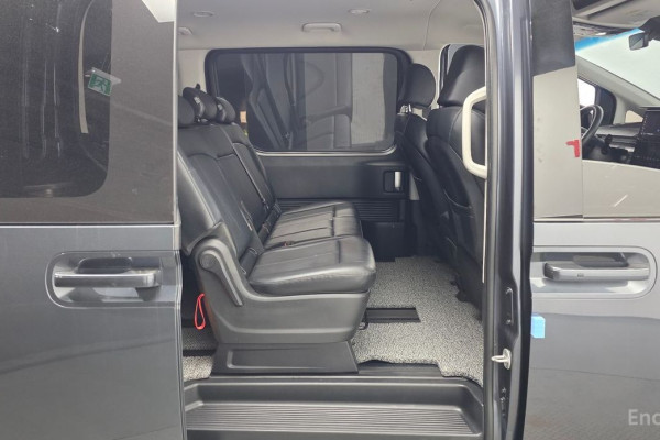 2022 Hyundai Staria с пробегом 42 258 км