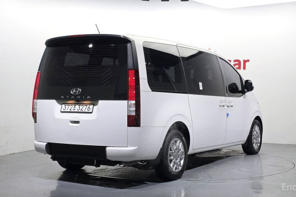 2022 Hyundai Staria с пробегом 73 899 км