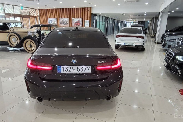 2023 BMW 3 серии с пробегом 9 899 км