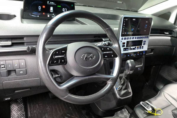 2021 Hyundai Staria с пробегом 82 405 км