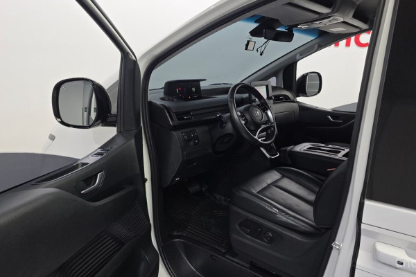 2022 Hyundai Staria с пробегом 73 899 км