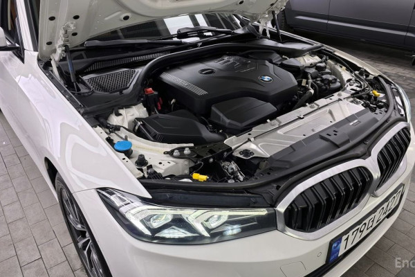 2023 BMW 3 серии с пробегом 64 889 км