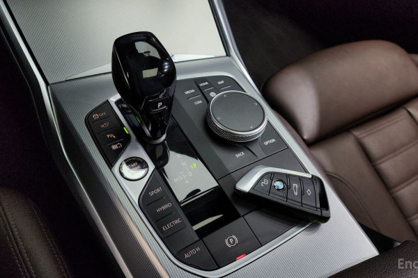 2021 BMW 3 серии с пробегом 43 689 км