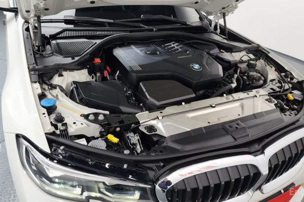 2022 BMW 3 серии с пробегом 16 452 км